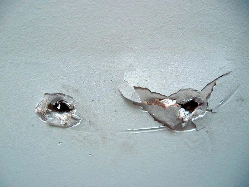 plaster_contractor_wall_hole_patch_repair